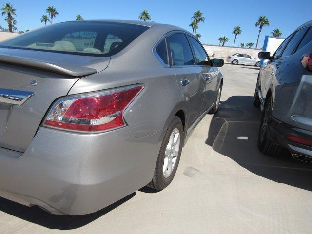 used 2015 Nissan Altima car