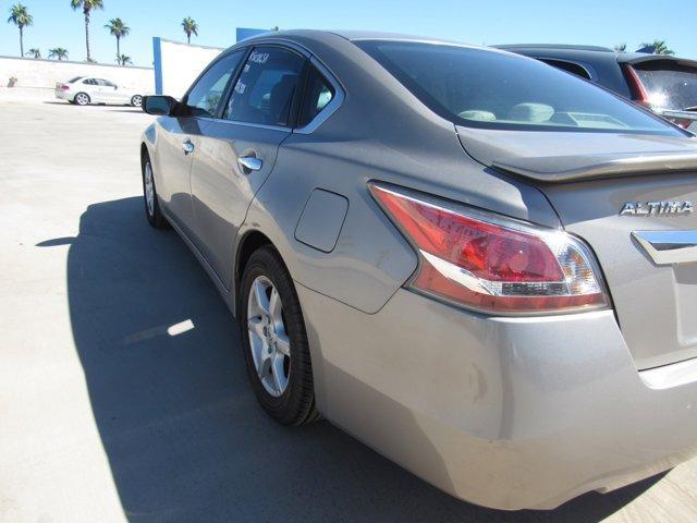 used 2015 Nissan Altima car
