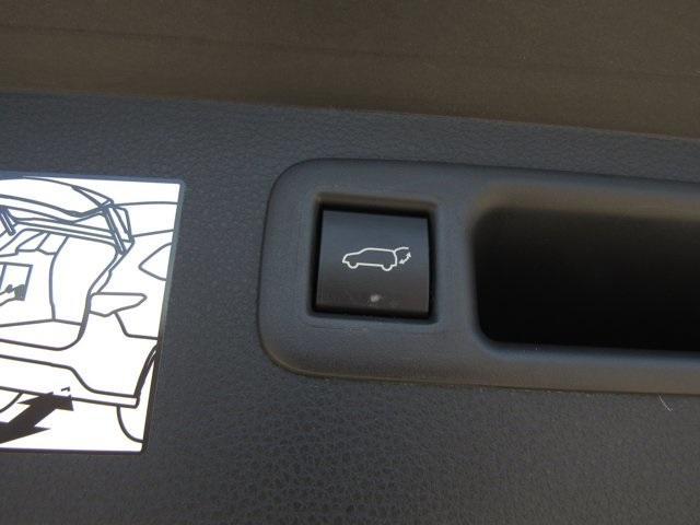 used 2023 Toyota Highlander car, priced at $44,777