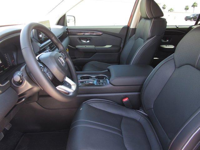 new 2025 Honda Pilot car, priced at $56,705