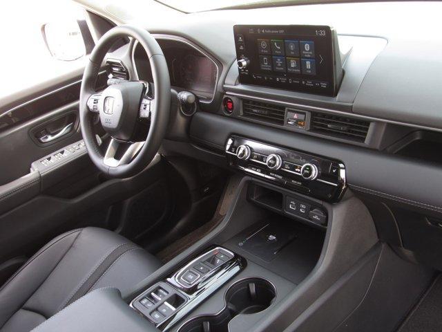 new 2025 Honda Pilot car, priced at $44,995
