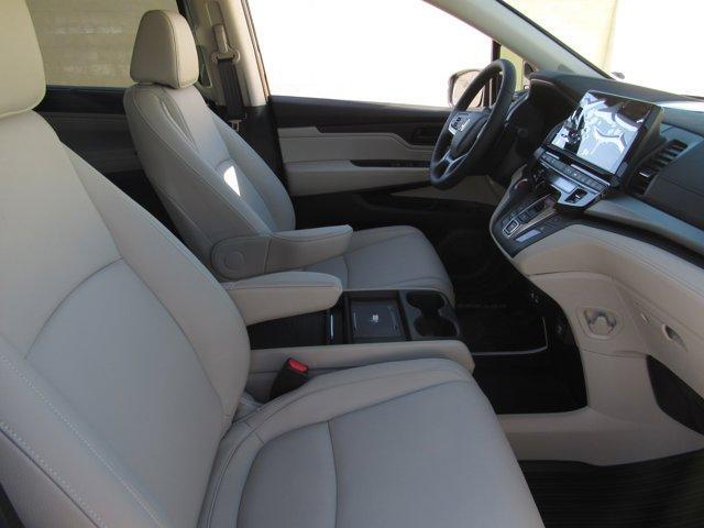 new 2026 Honda Odyssey car, priced at $44,290