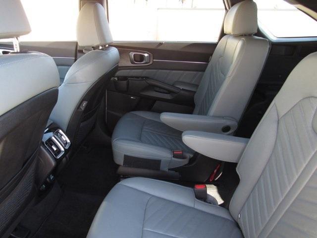 used 2024 Kia Sorento car, priced at $45,913