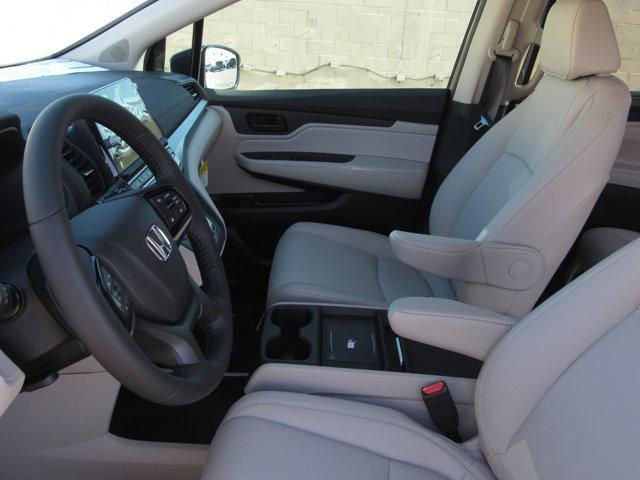 new 2026 Honda Odyssey car, priced at $44,290
