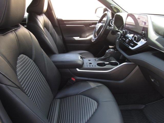 used 2023 Toyota Highlander car, priced at $37,280