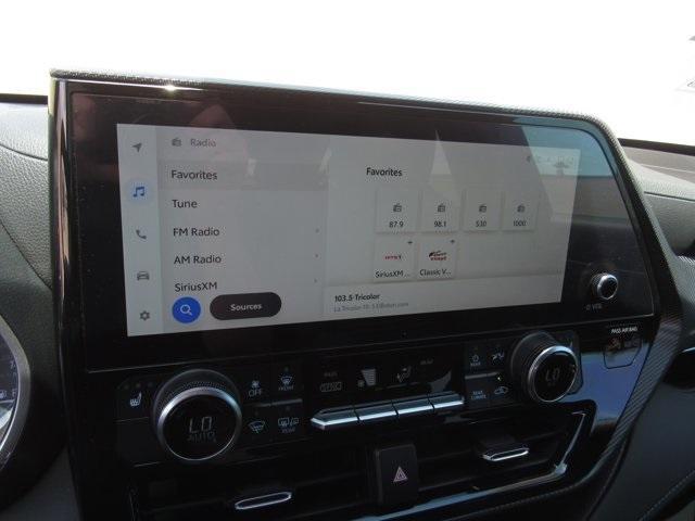 used 2023 Toyota Highlander car, priced at $37,280