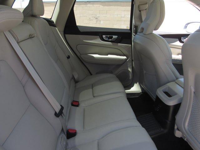 used 2022 Volvo XC60 Recharge Plug-In Hybrid car, priced at $37,899