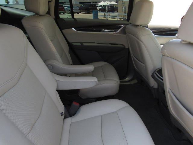 used 2022 Cadillac XT6 car, priced at $34,998