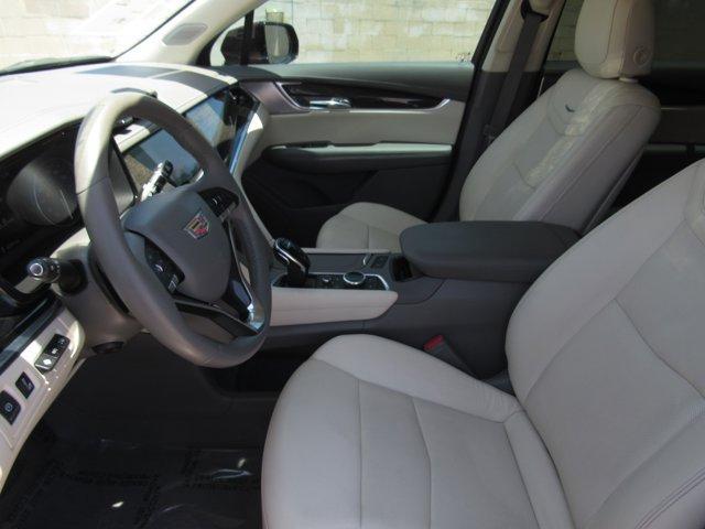used 2022 Cadillac XT6 car, priced at $34,998
