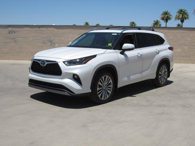 used 2023 Toyota Highlander car, priced at $44,990
