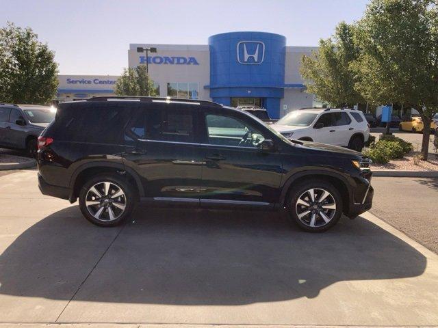 new 2025 Honda Pilot car, priced at $54,475