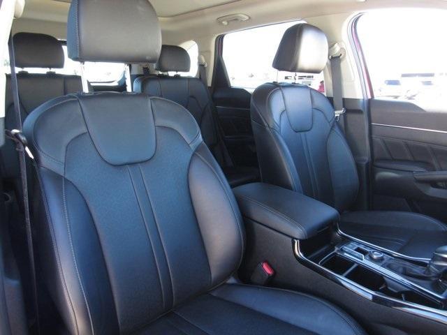 used 2023 Kia Sorento car, priced at $28,972