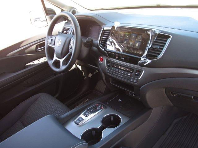 new 2025 Honda Ridgeline car, priced at $42,555