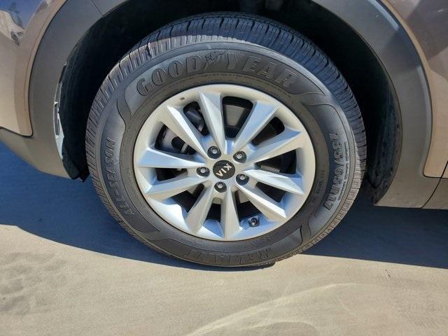 used 2019 Kia Sorento car, priced at $14,326