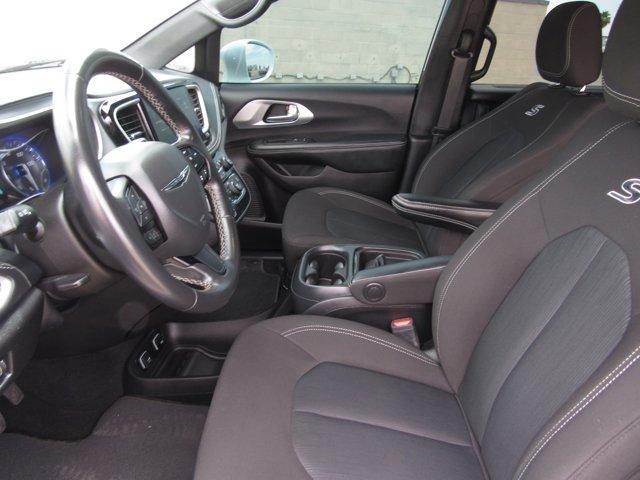 used 2021 Chrysler Pacifica car, priced at $23,799