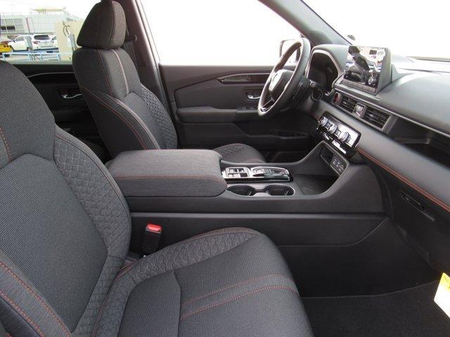 new 2025 Honda Pilot car, priced at $44,250