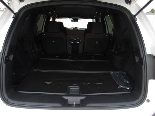 new 2025 Honda Pilot car, priced at $44,250