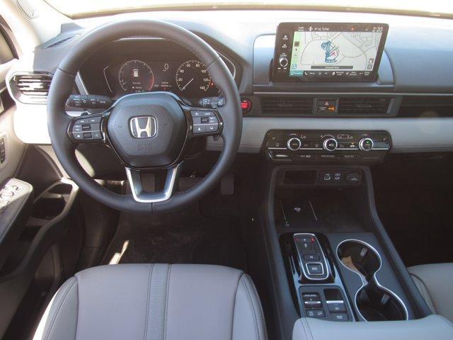 new 2025 Honda Pilot car, priced at $51,505