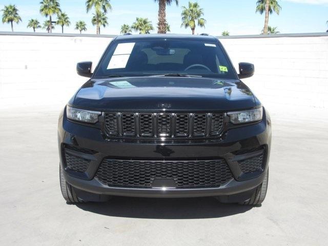 used 2024 Jeep Grand Cherokee car, priced at $39,846