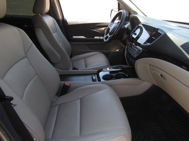 used 2022 Honda Pilot car, priced at $31,997