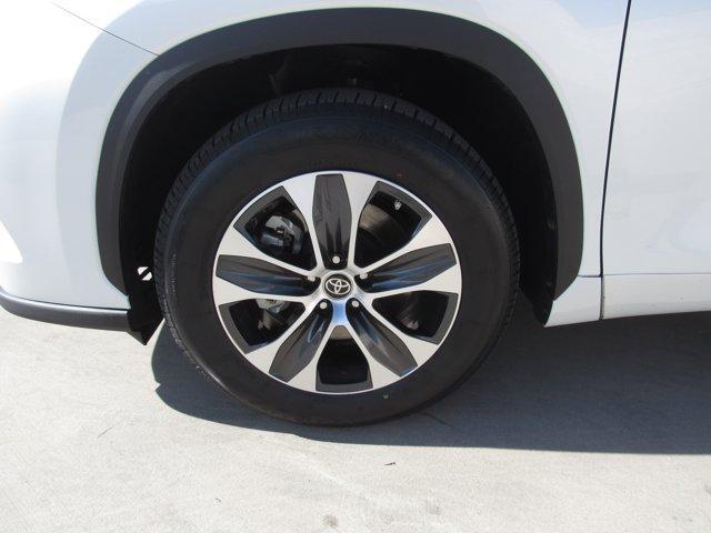 used 2023 Toyota Highlander car, priced at $38,134