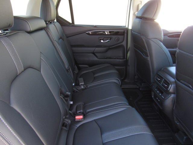 new 2025 Honda Pilot car, priced at $51,550