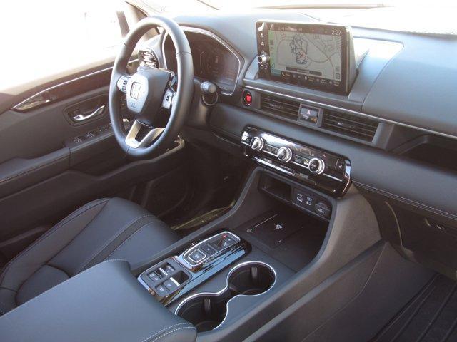 new 2025 Honda Pilot car, priced at $51,550