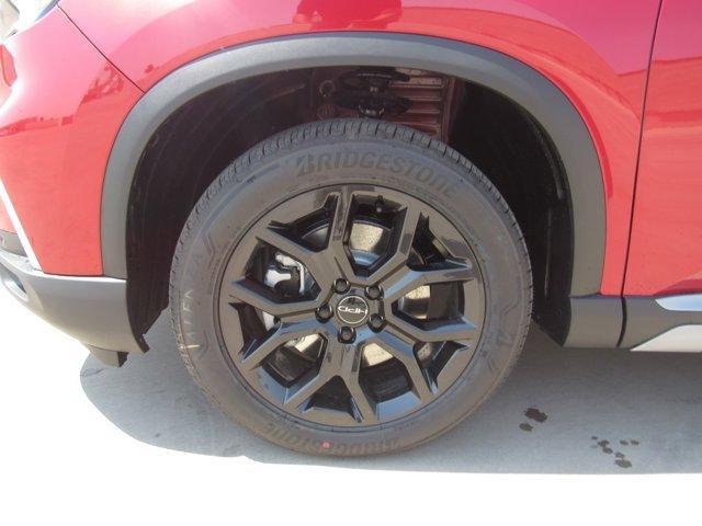 new 2025 Honda Pilot car, priced at $53,705