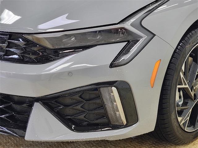 new 2025 Kia K5 car, priced at $29,527