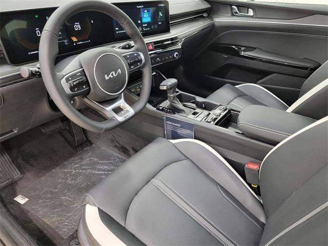 new 2025 Kia K5 car, priced at $29,527