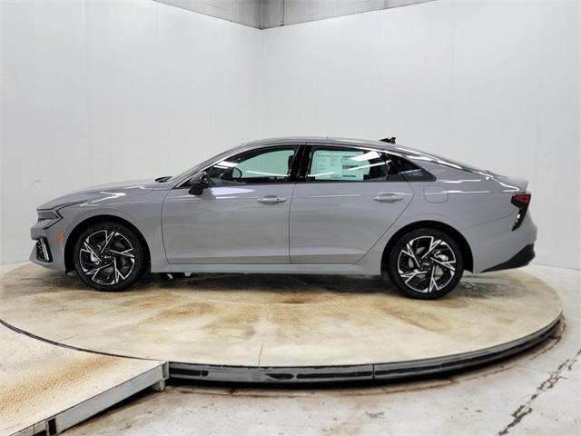 new 2025 Kia K5 car, priced at $29,527