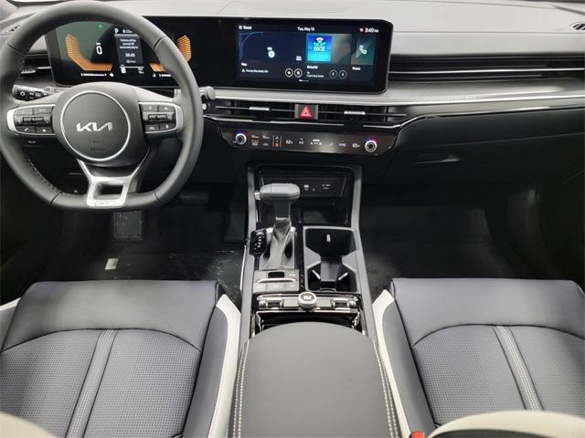 new 2025 Kia K5 car, priced at $29,527