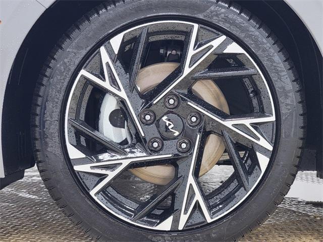 new 2025 Kia K5 car, priced at $29,185
