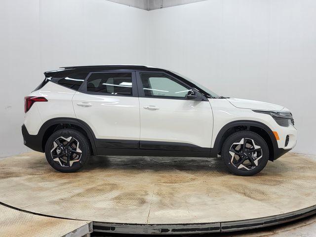 new 2026 Kia Seltos car, priced at $27,407