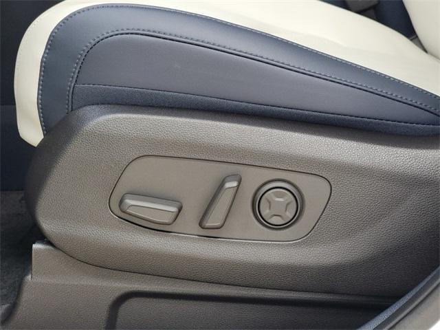 new 2026 Kia Carnival car, priced at $41,985