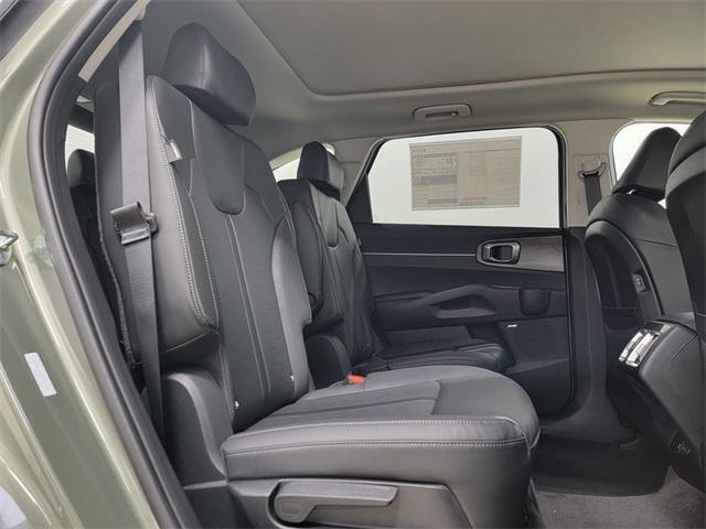 new 2026 Kia Sorento car, priced at $40,528