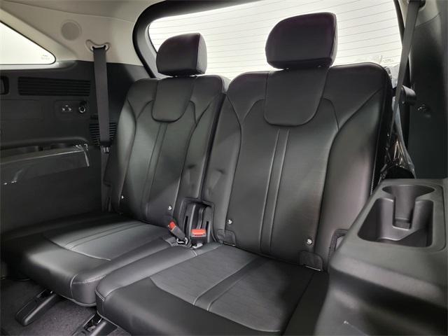 new 2026 Kia Sorento car, priced at $40,528