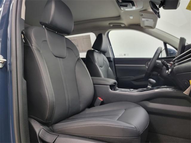 new 2026 Kia Sorento car, priced at $35,858