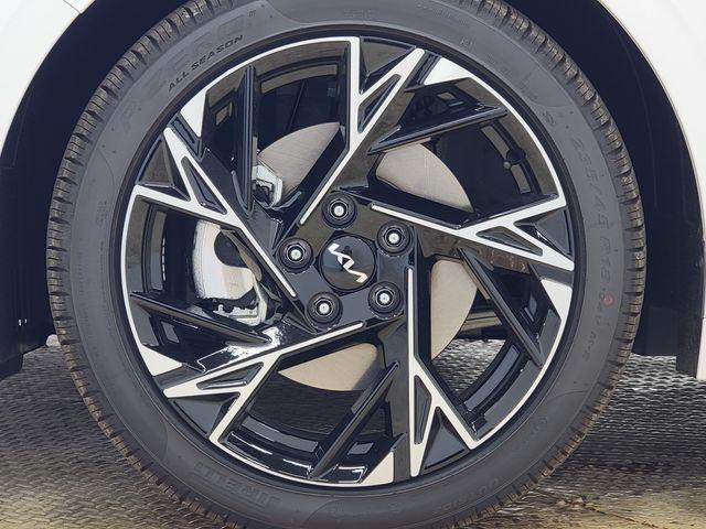 new 2026 Kia K5 car, priced at $29,888