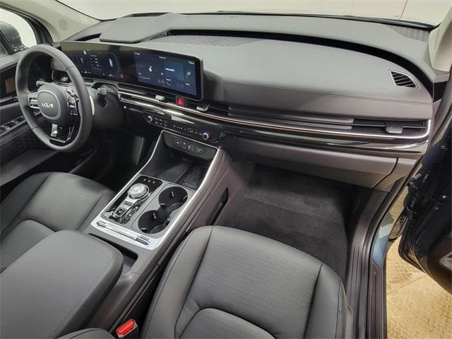 new 2025 Kia Carnival Hybrid car, priced at $53,250