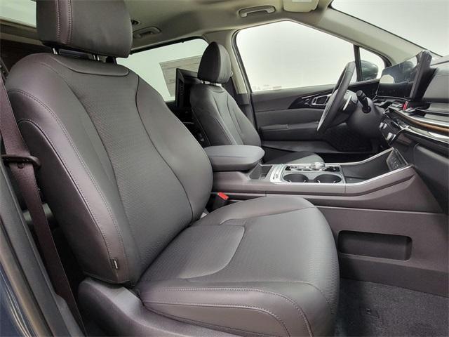 new 2025 Kia Carnival Hybrid car, priced at $53,250