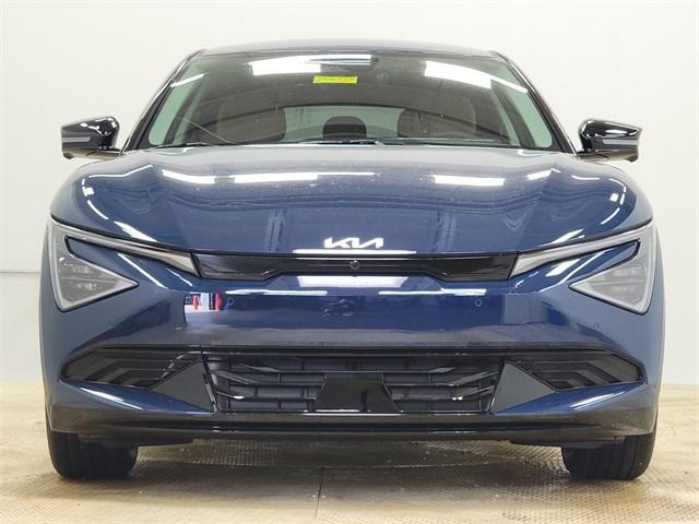 new 2025 Kia EV6 car, priced at $49,511