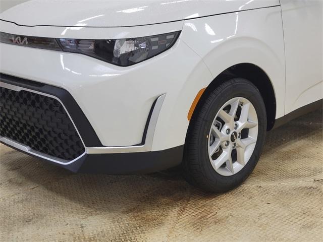 new 2025 Kia Soul car, priced at $21,913