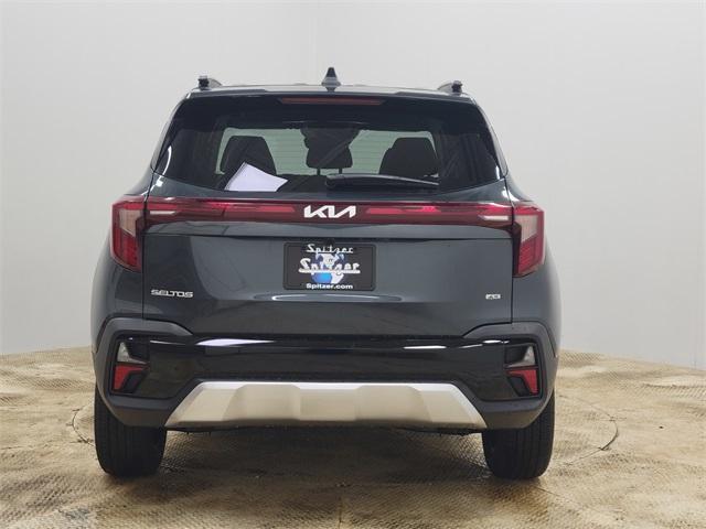 new 2025 Kia Seltos car, priced at $26,304