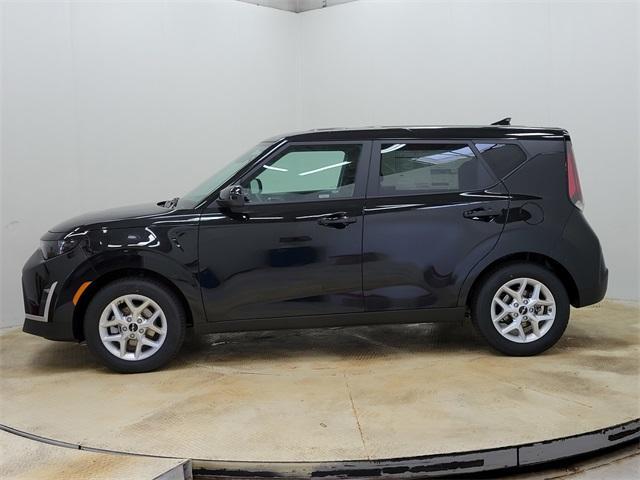 new 2025 Kia Soul car, priced at $24,093