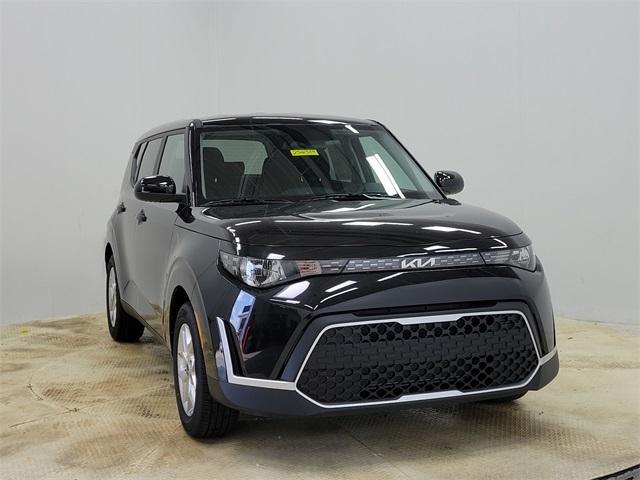 new 2025 Kia Soul car, priced at $24,093