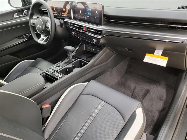 new 2025 Kia K5 car, priced at $29,010