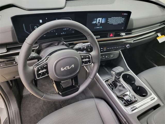 new 2026 Kia Carnival car, priced at $54,365