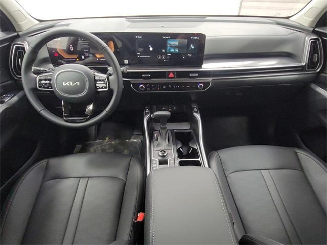 new 2025 Kia Sorento car, priced at $37,660