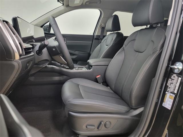 new 2025 Kia Sorento car, priced at $34,518
